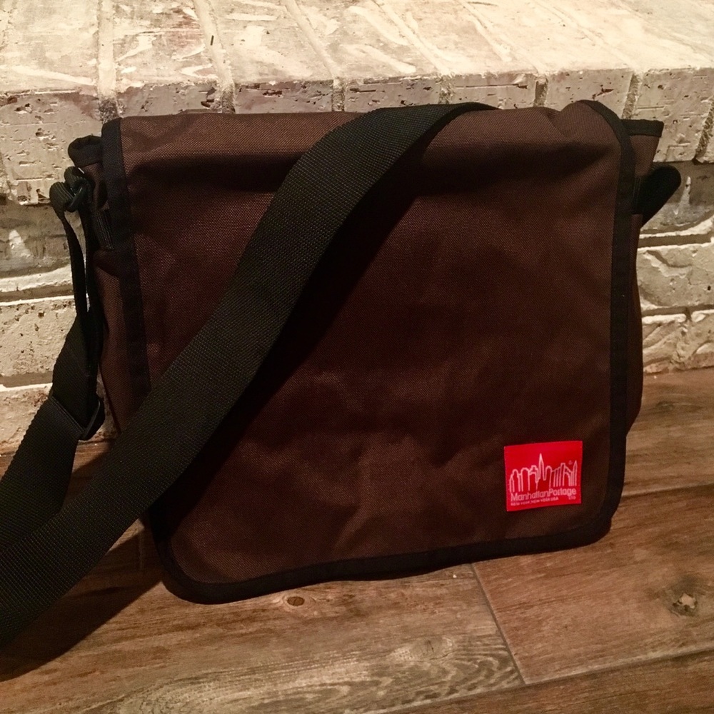 Manhattan Portage Brown Messenger Bag